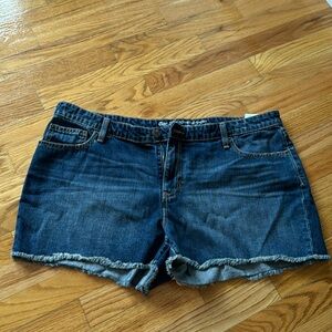 Gap sexy boyfriend short size 18